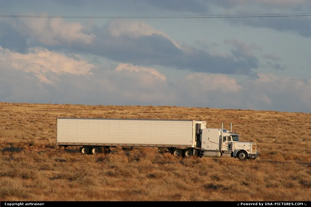 a truck on the I40, crossing the Petrified Forest NP