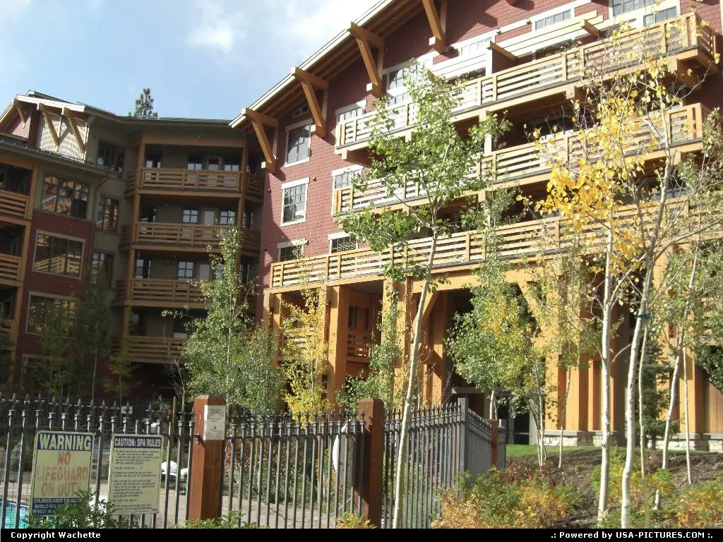 hotel at mammoth lakes