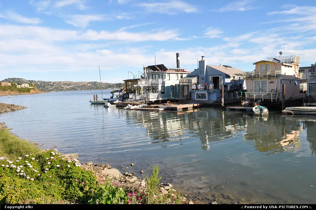 sausalito boat houses