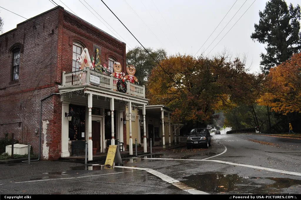 Glen ellen, small pretty town located in the heart of napa valley