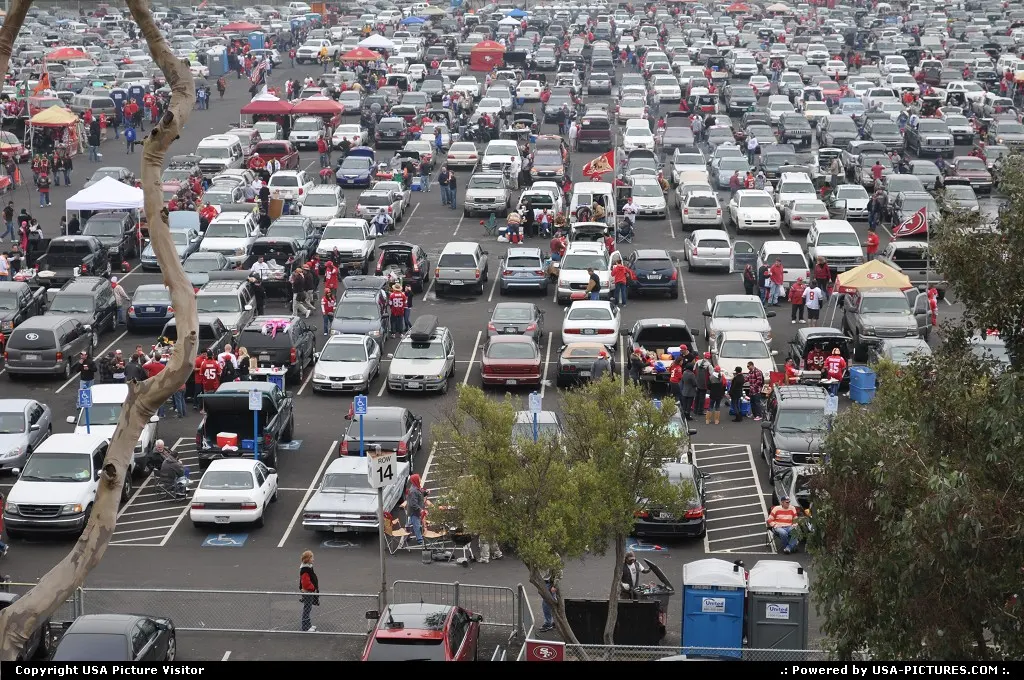 crowd parking lot before the 49ers' game. People tailgated before entering in the stadium