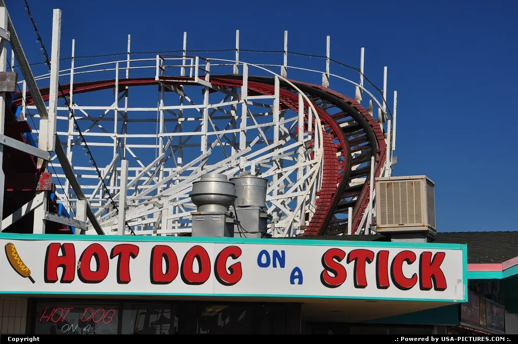 A good all American Carnival in Santa Cruz borderwalk.
