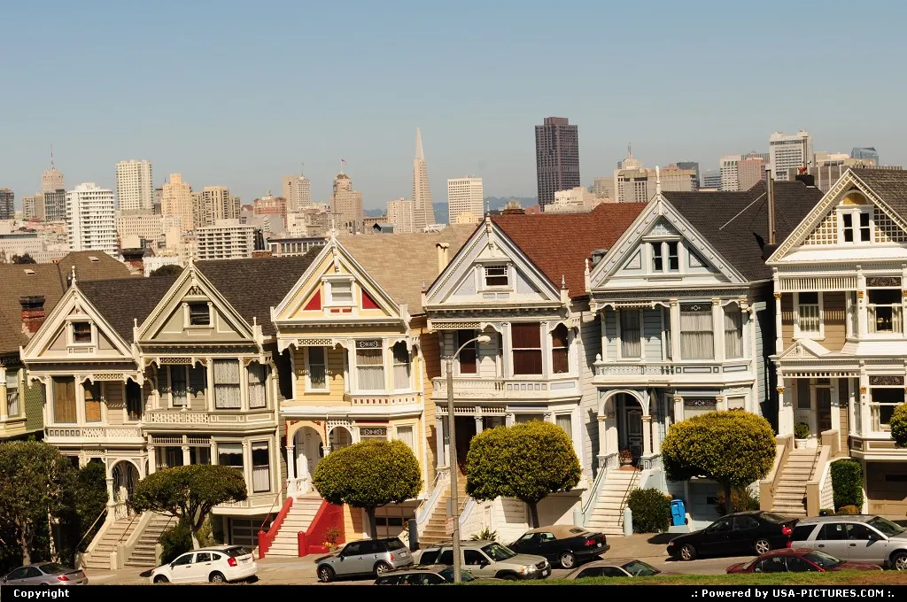 Famous Painted Ladies, shooted from Alamo square.