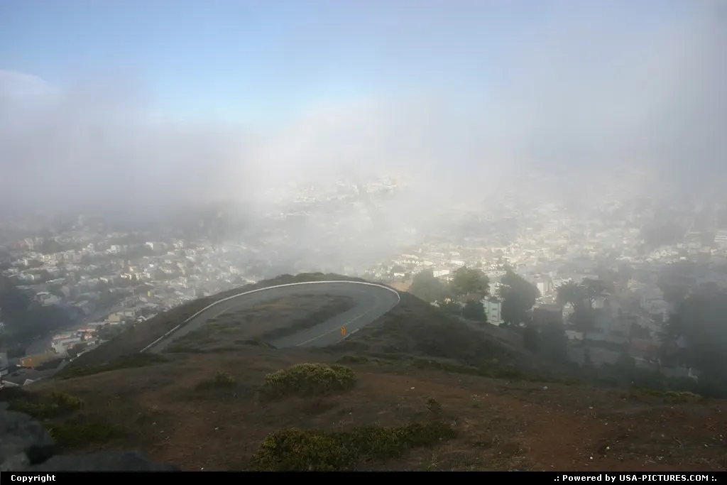 City from twin peak