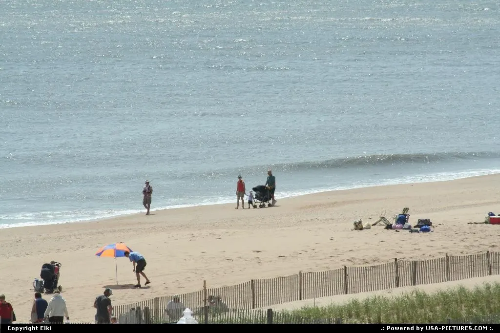 The beach, weeks before the crowd