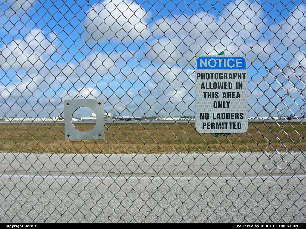 Please do not feed the planes too...