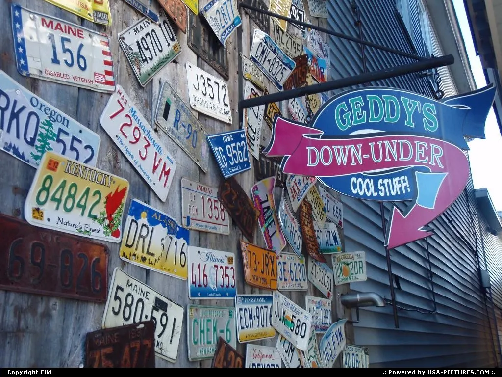 Downtown shops and restaurants. Quite a few!