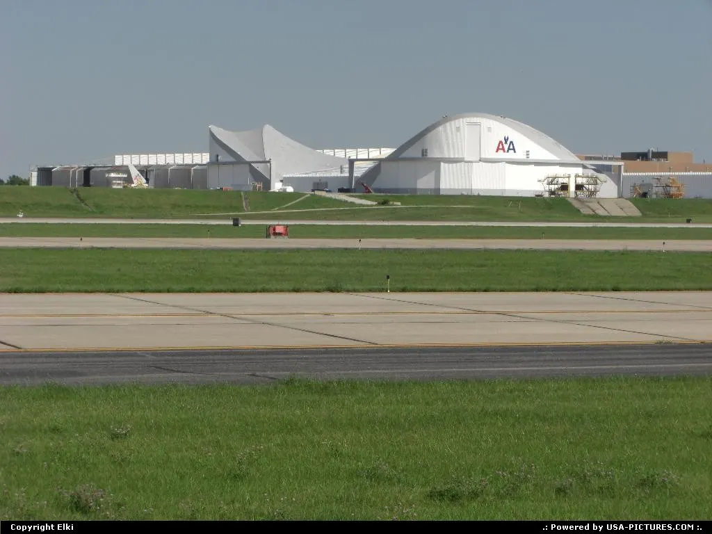 The former TWA maintenance base at Kansas City, now under AA' colors.