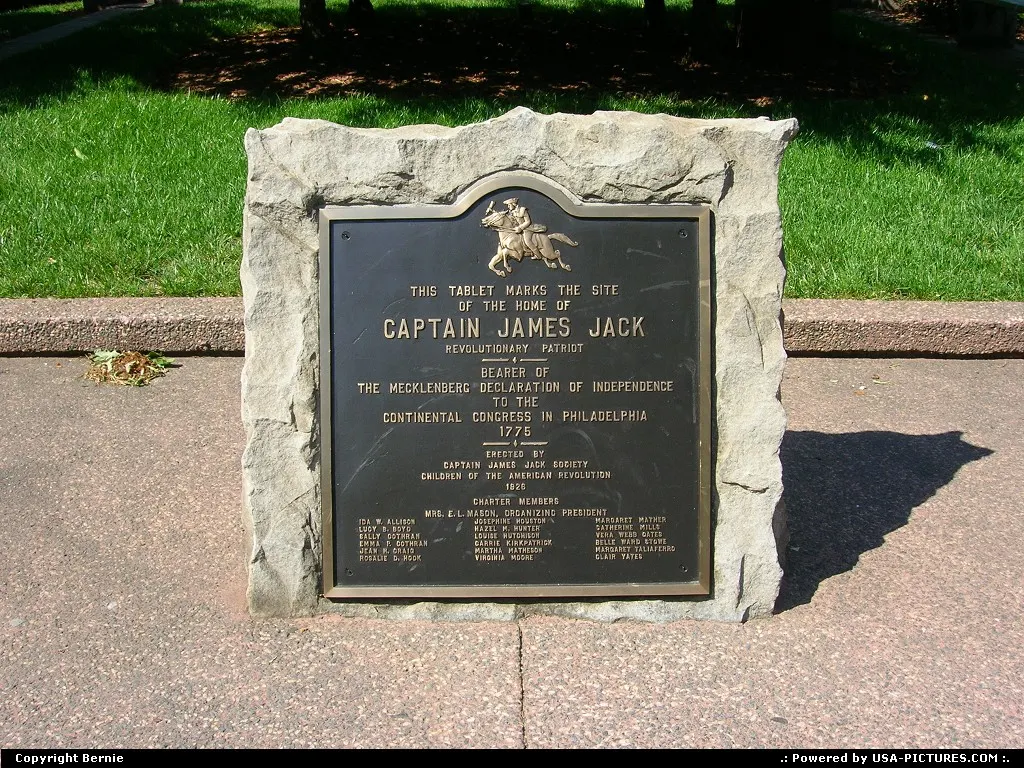 Downtown Charlotte, memorial to Captain James Jack