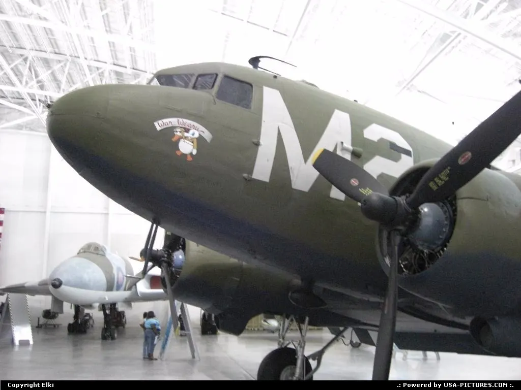Douglas C47 / DC3 / Dakota. War War II tribute