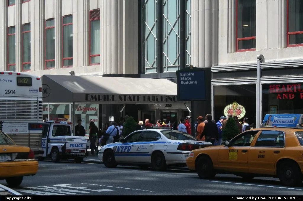New york empire state buiding entrance