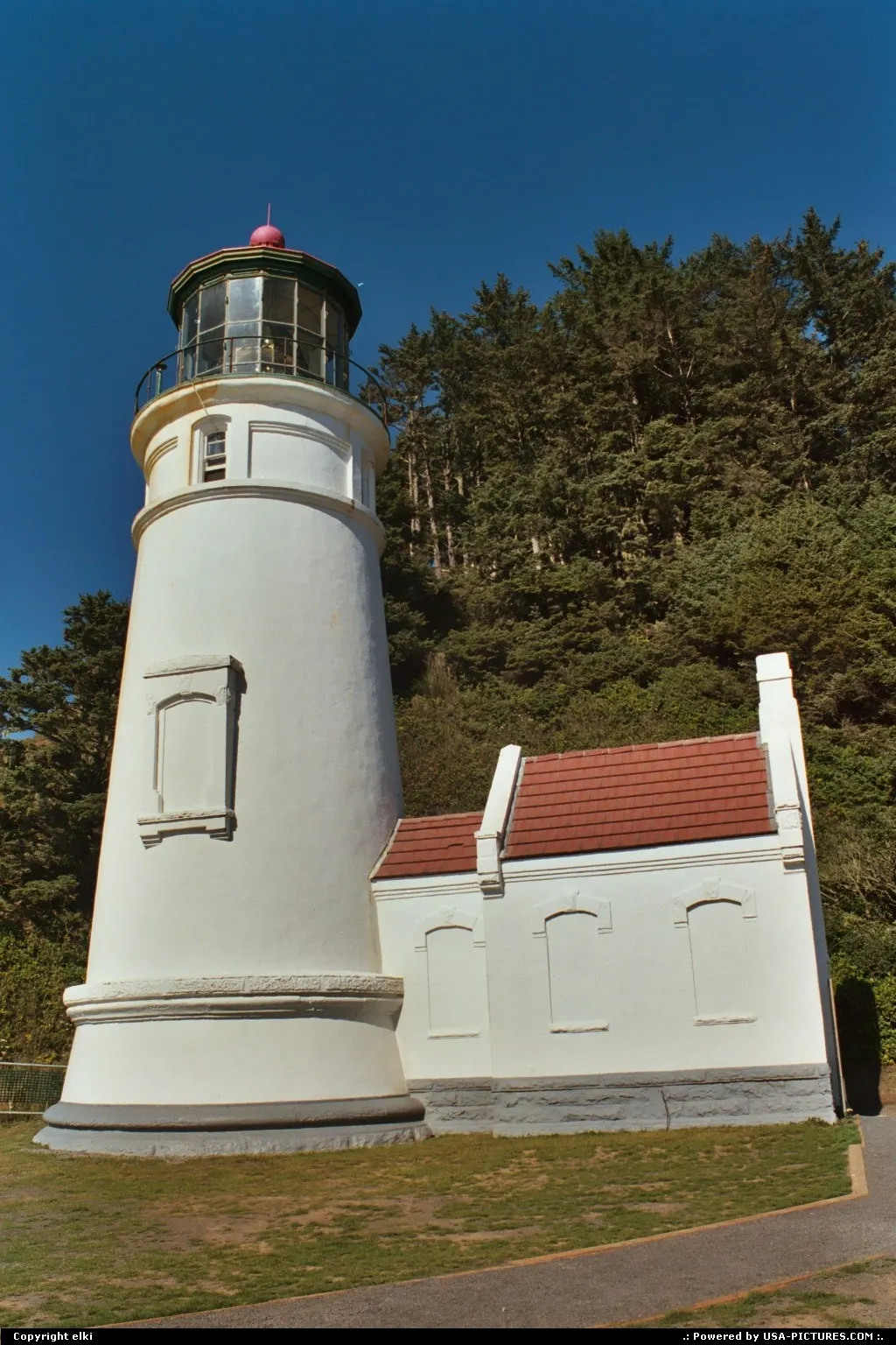 Heceta Lighthouse: the lighthouse by itself
