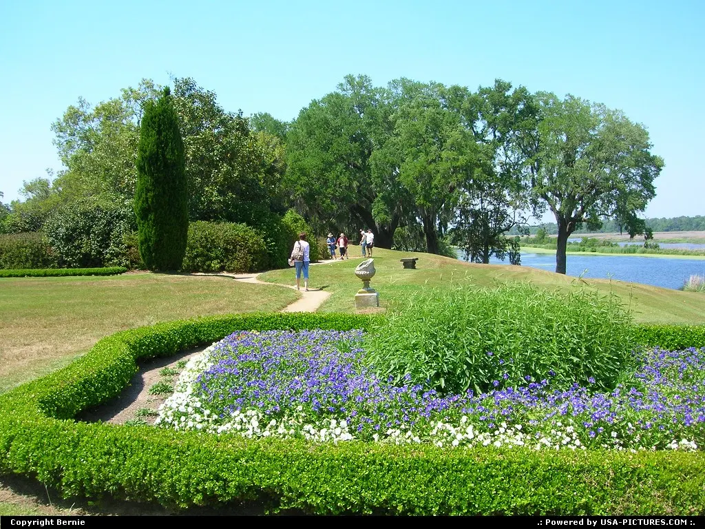 MIDDLETON PLACE