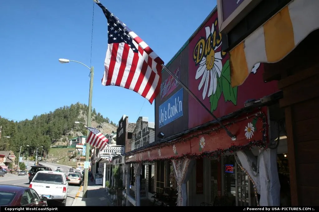 Keystone, main street with numerous retails and restaurants. Gateway to Mount Rushmore.