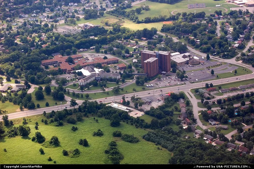 Flying over Nashville on approach to the airport