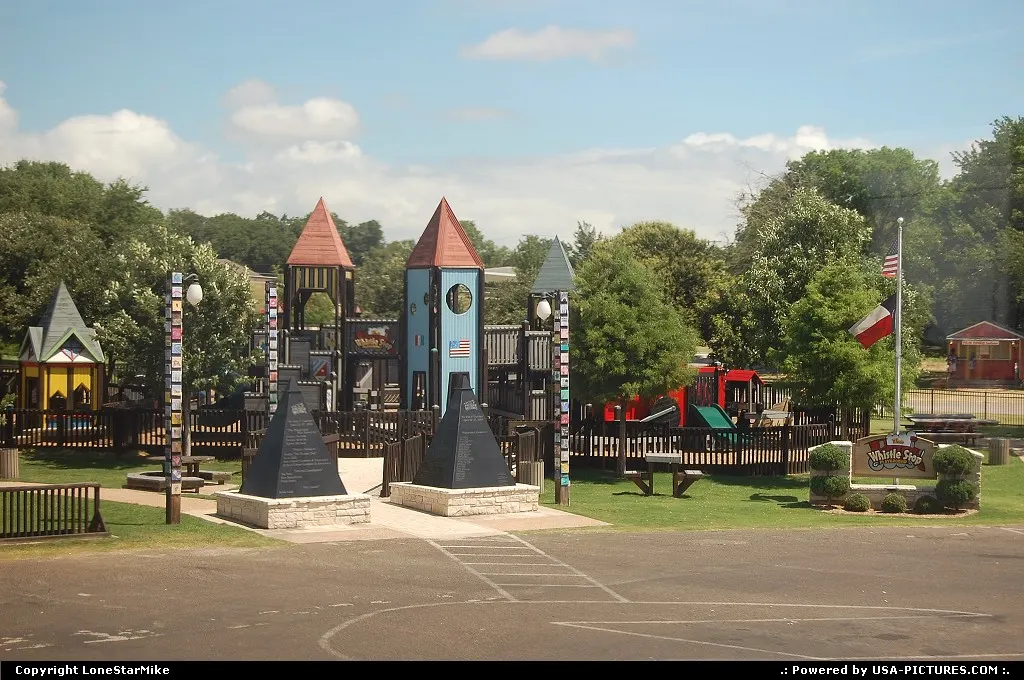 Whistle Stop Amusement Park in Temple, TX photographed from Amtrak's Texas Eagle