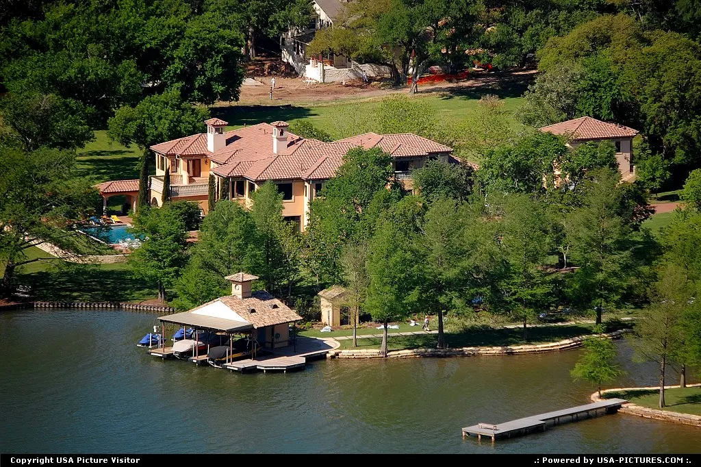 Expensive home on Lake Austin