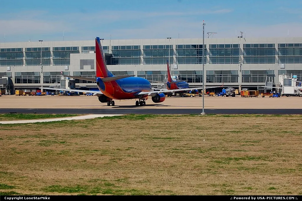 AUS - Austin Bergstrom International Airport