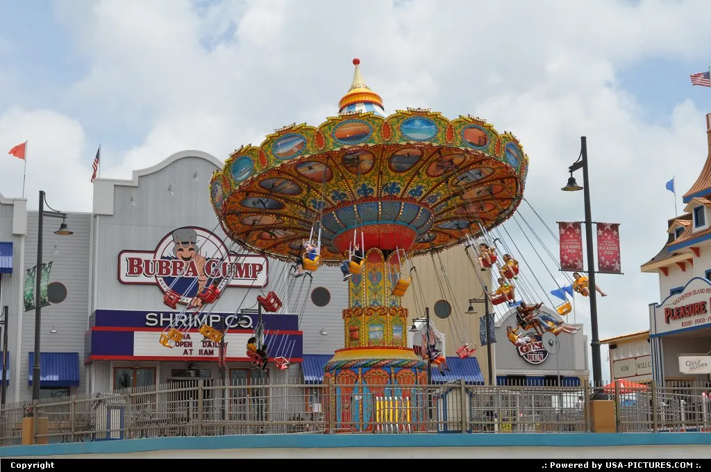 Galveston boardwalk and pleasure pier