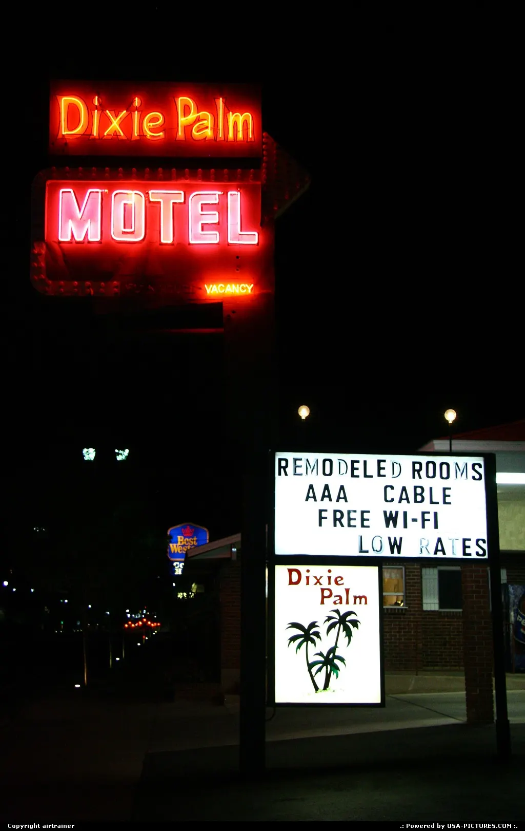 The Dixie Palm Motel in St George, nice place with very friendly rates...