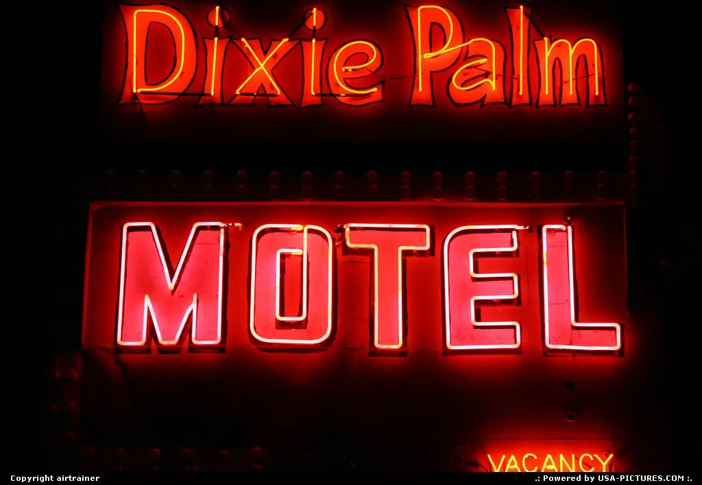 The Dixie Palm Motel in St George, nice place with very friendly rates...