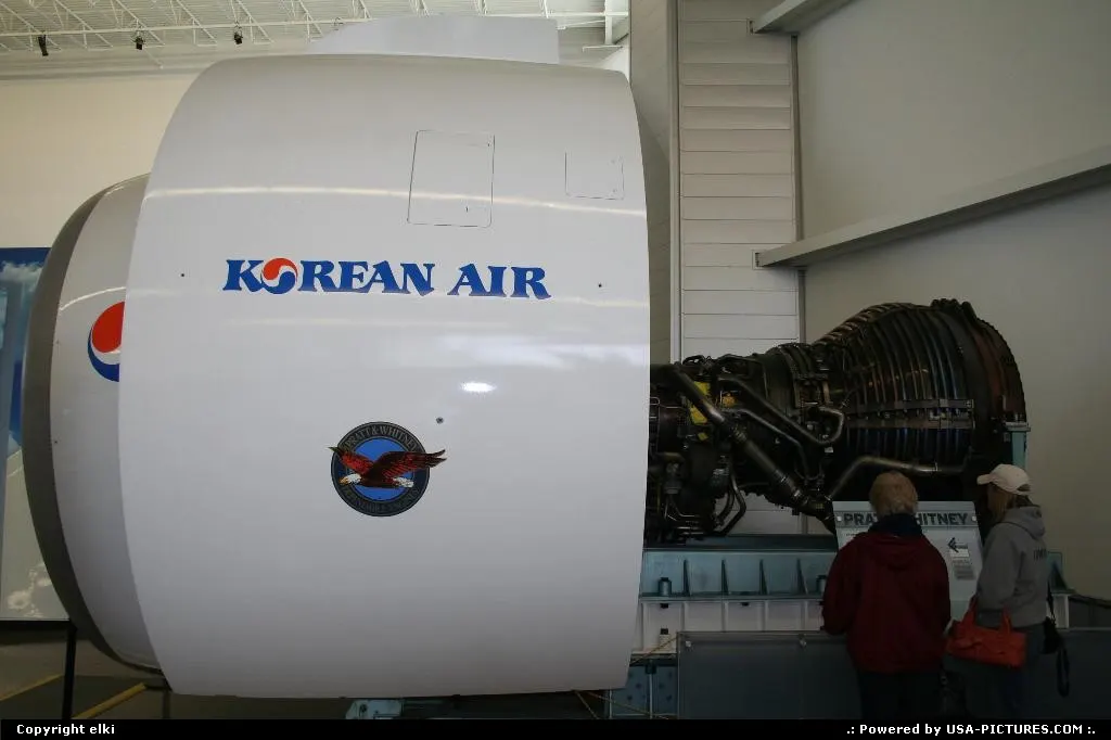 Look how big this Boeing 777 engine is! At the Future of Flight Aviation Center