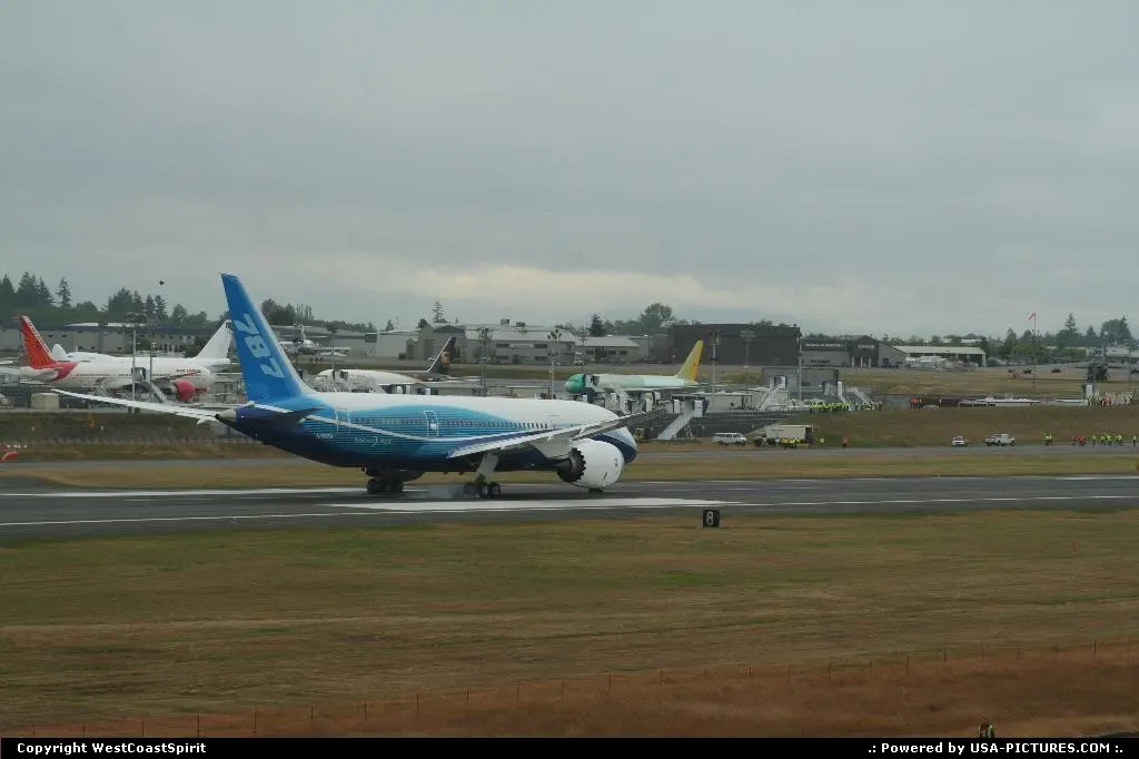 787 Test Pilot hitting the brake for the first time for this brakes test in Paine Field...