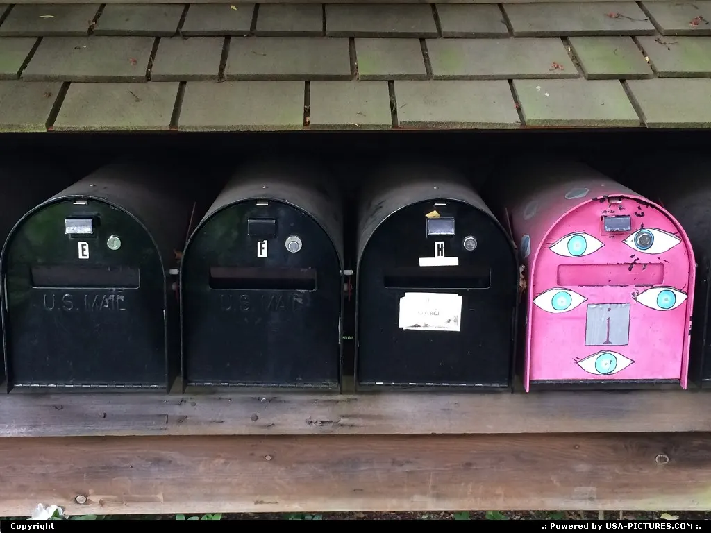 Mailboxes @ Lake Union boat house, a pretty nice way of living