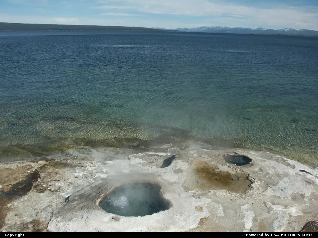 Interesting pool on the edge of the lake